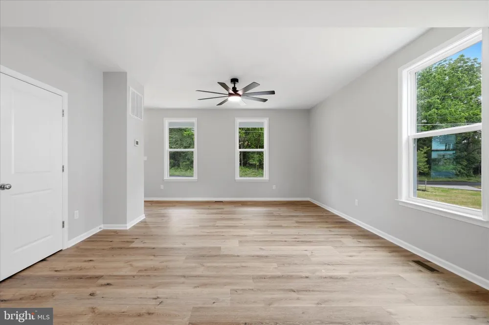 159 LAUCK DR Winchester, VA 22603