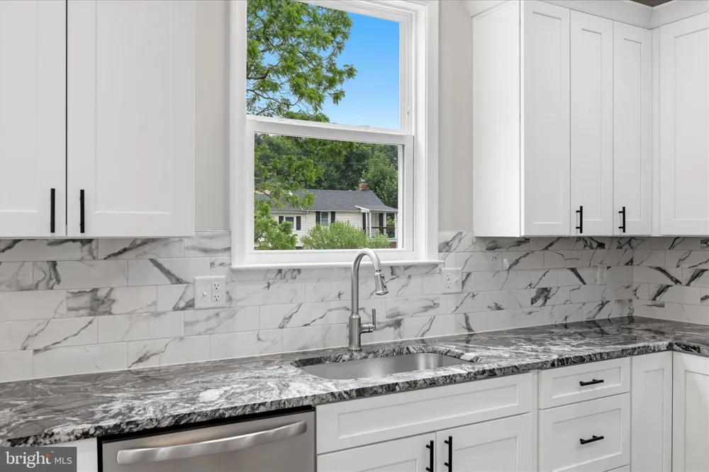 159 LAUCK DR Winchester, VA 22603