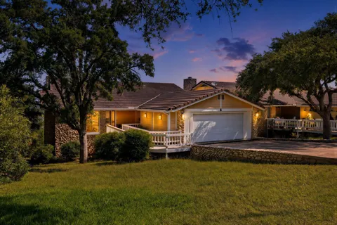 310 Dogie Drive #A