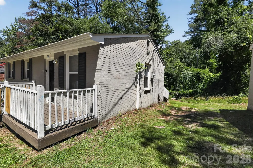 9 Delores Street Greenville, SC 29605