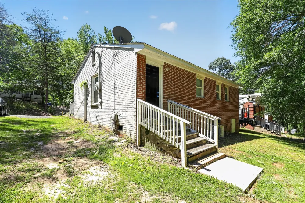 9 Delores Street Greenville, SC 29605