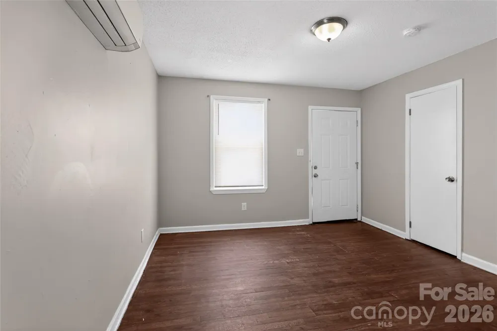 9 Delores Street Greenville, SC 29605