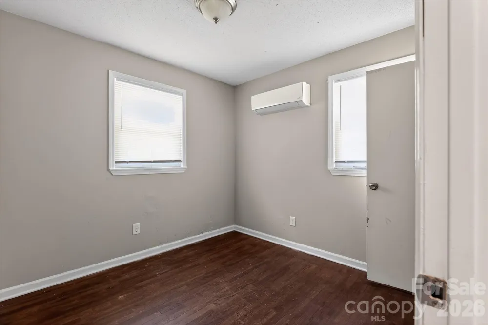 9 Delores Street Greenville, SC 29605