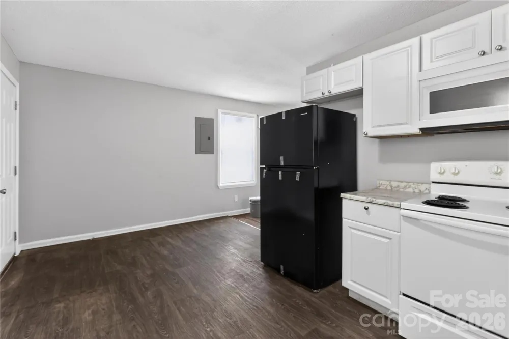 9 Delores Street Greenville, SC 29605