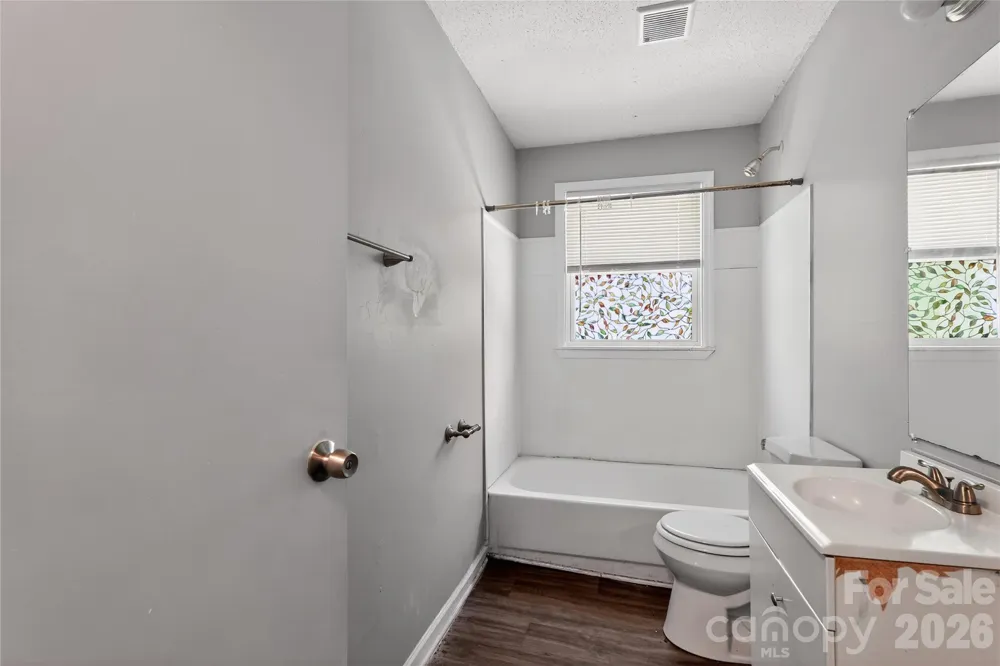 9 Delores Street Greenville, SC 29605