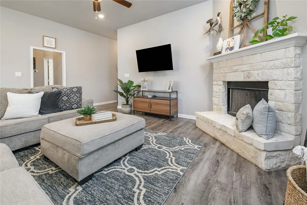 2006 Bleeker Cove Bryan, TX 77807