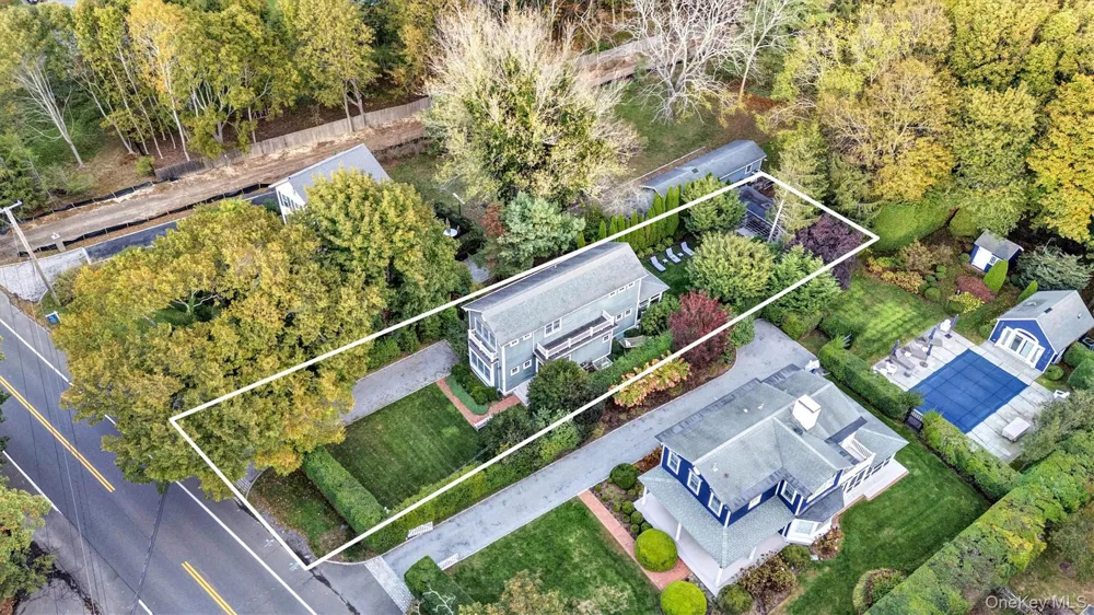 188 S Country Road Remsenburg, NY 11960