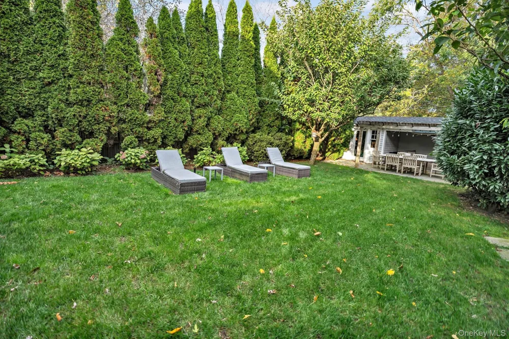 188 S Country Road Remsenburg, NY 11960