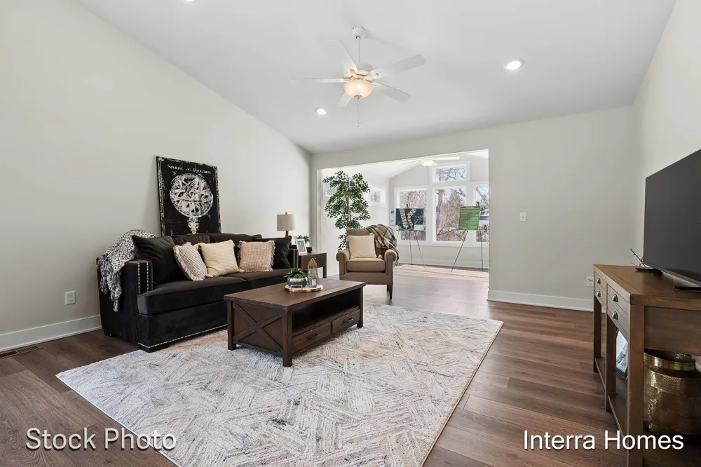 329 Round Hill Road Oshtemo Charter Township, MI 49009