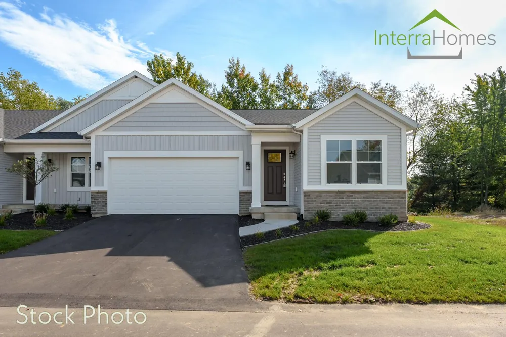 329 Round Hill Road Oshtemo Charter Township, MI 49009