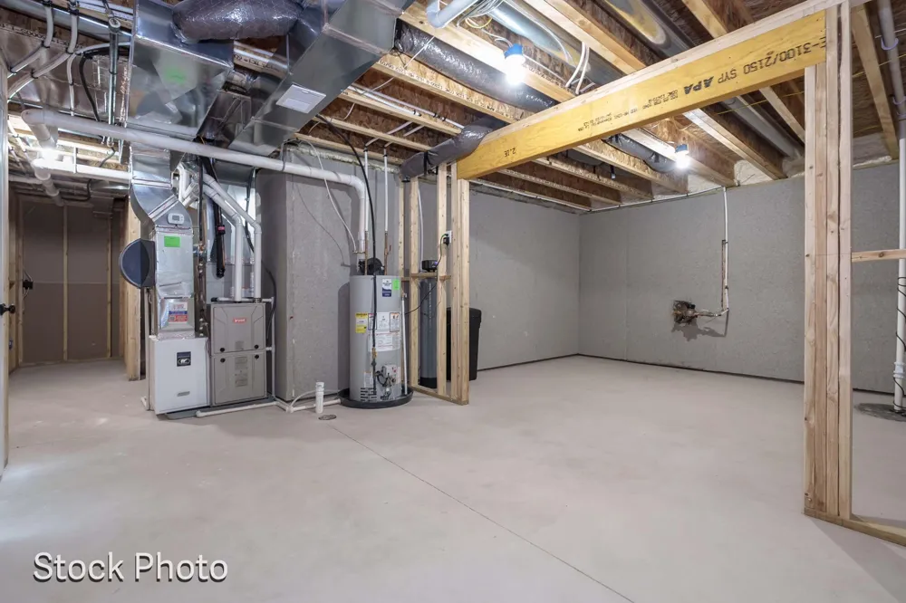 327 Round Hill Road Oshtemo Charter Township, MI 49009
