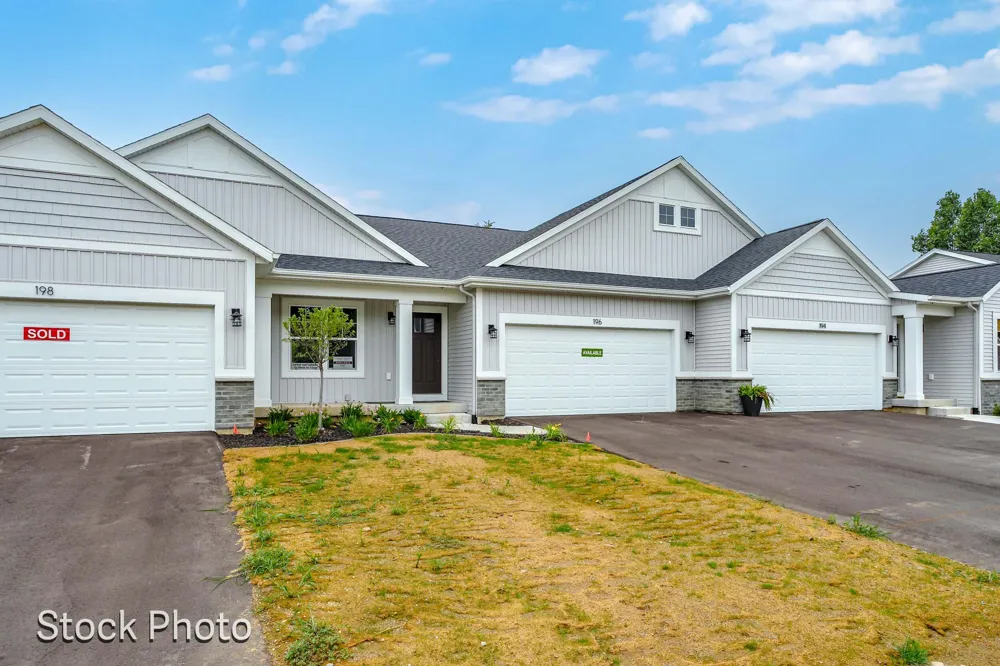 327 Round Hill Road Oshtemo Charter Township, MI 49009