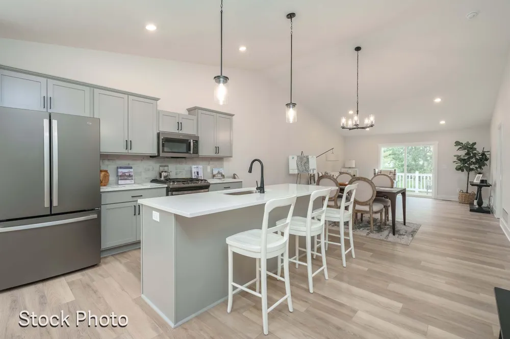 327 Round Hill Road Oshtemo Charter Township, MI 49009