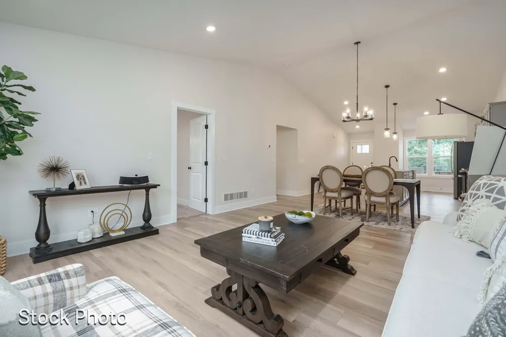 327 Round Hill Road Oshtemo Charter Township, MI 49009