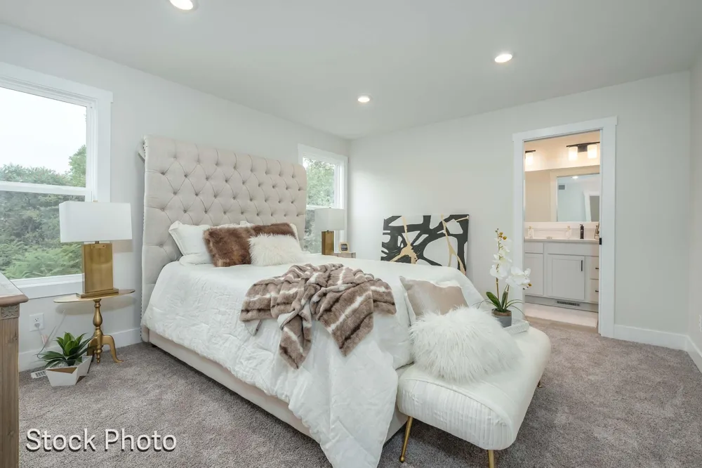 327 Round Hill Road Oshtemo Charter Township, MI 49009