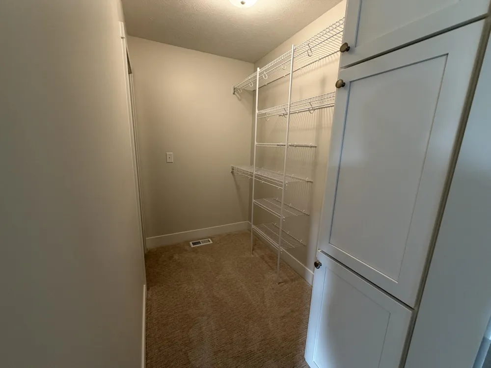 327 Round Hill Road Oshtemo Charter Township, MI 49009
