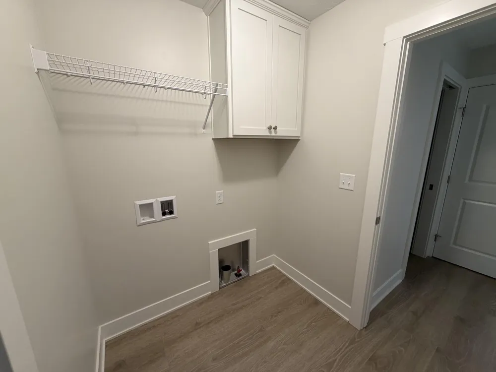 327 Round Hill Road Oshtemo Charter Township, MI 49009