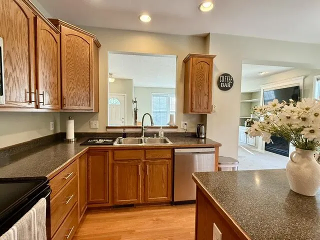 3725 Shearwater Lane East Lansing City, MI 48823