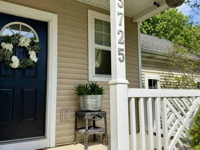 3725 Shearwater Lane East Lansing City, MI 48823
