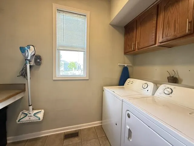 3725 Shearwater Lane East Lansing City, MI 48823