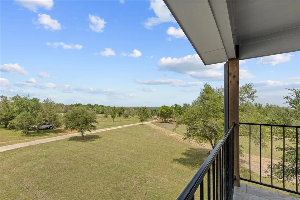 1883 Watterson Road Red Rock, TX 78662