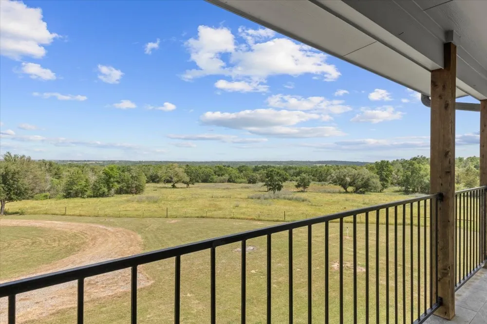 1883 Watterson Road Red Rock, TX 78662
