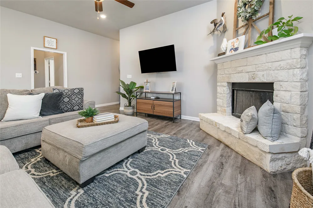 2006 Bleeker Cove Bryan, TX 77807
