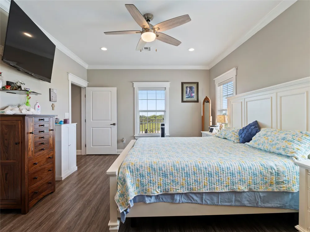 213 Porpoise Dr Drive Palacios, TX 77465