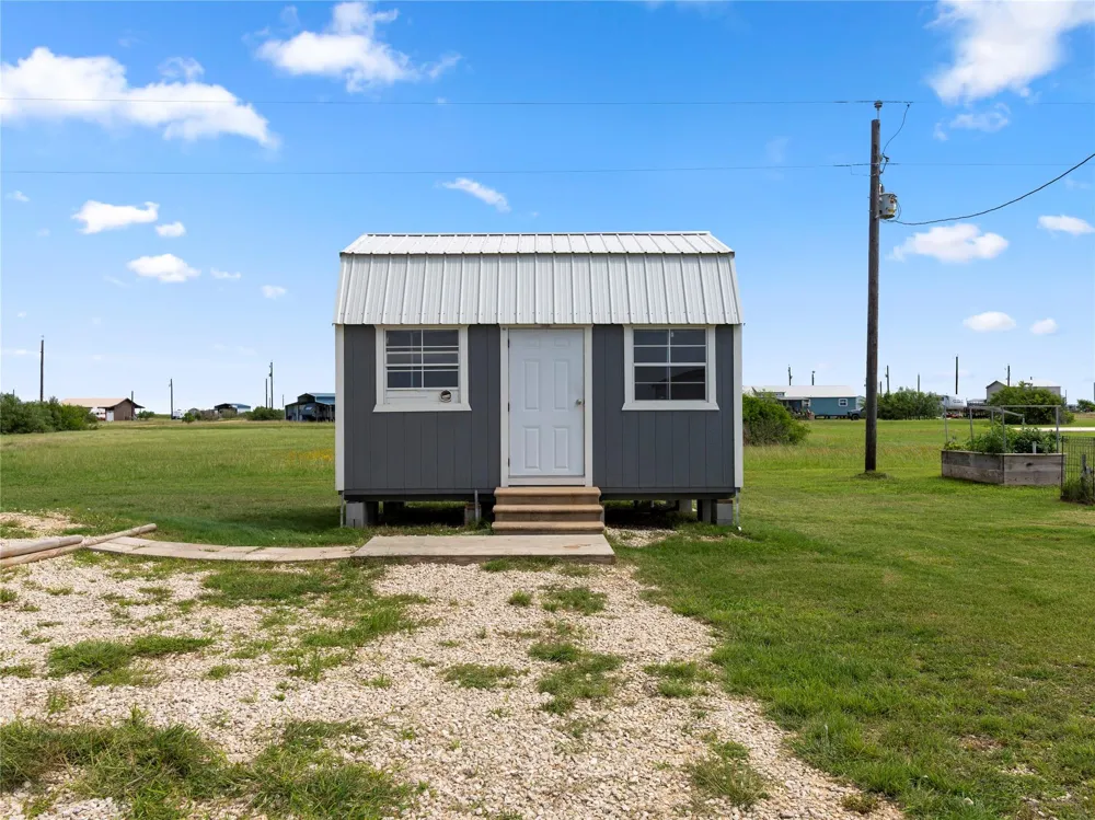 213 Porpoise Dr Drive Palacios, TX 77465