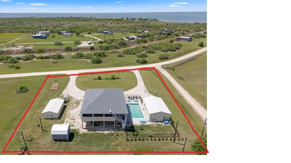 213 Porpoise Dr Drive Palacios, TX 77465