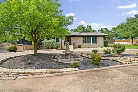 801 NW 7th Avenue