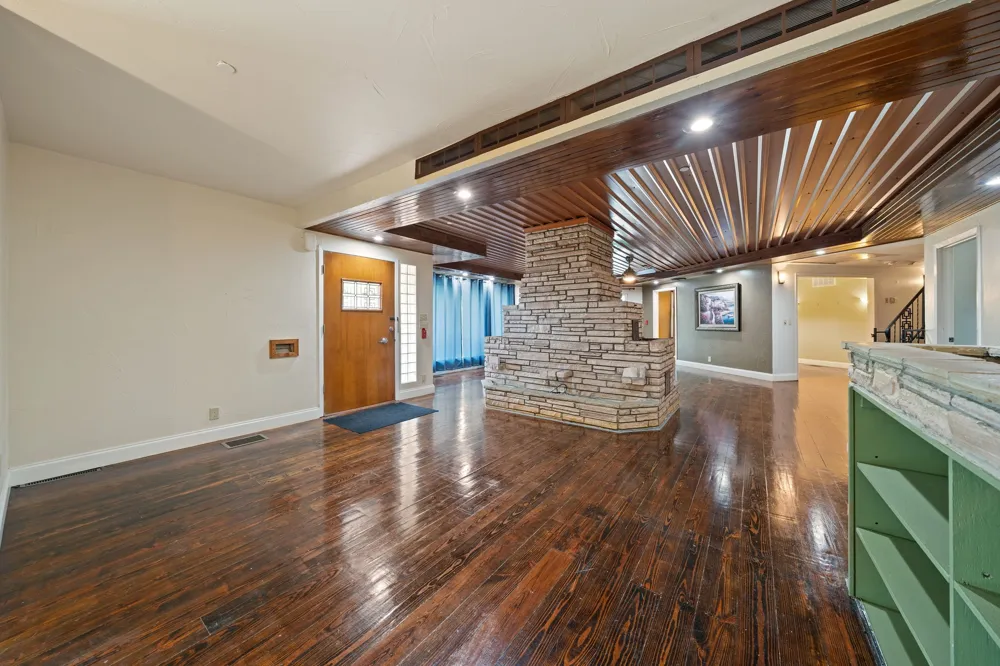 801 NW 7th Avenue Mineral Wells, TX 76067