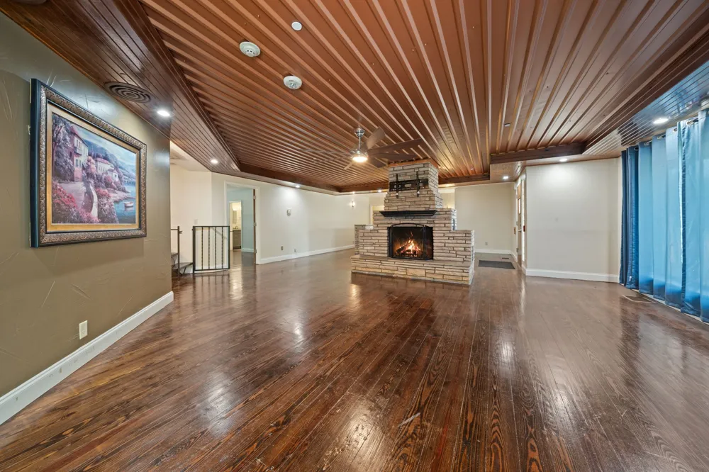 801 NW 7th Avenue Mineral Wells, TX 76067