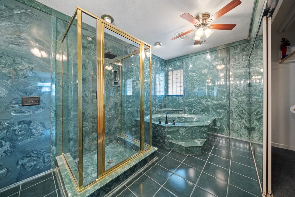 801 NW 7th Avenue Mineral Wells, TX 76067