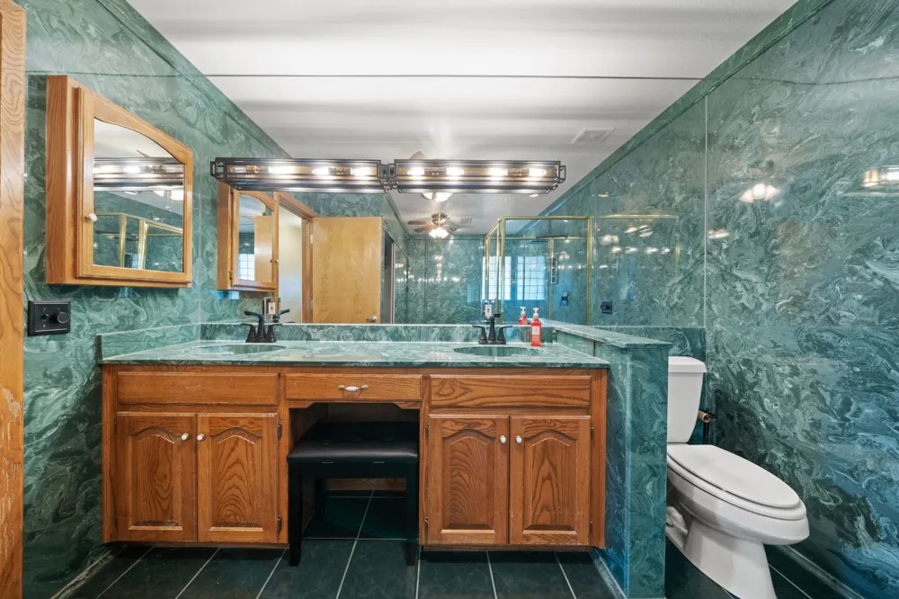 801 NW 7th Avenue Mineral Wells, TX 76067