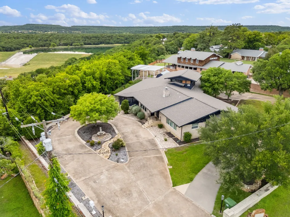 801 NW 7th Avenue Mineral Wells, TX 76067