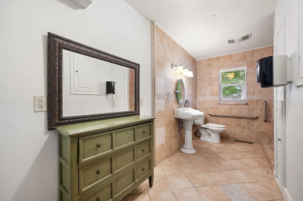 801 NW 7th Avenue Mineral Wells, TX 76067