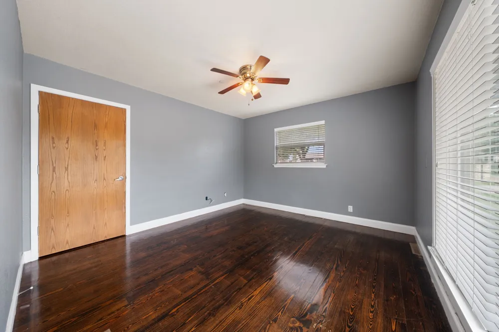 801 NW 7th Avenue Mineral Wells, TX 76067