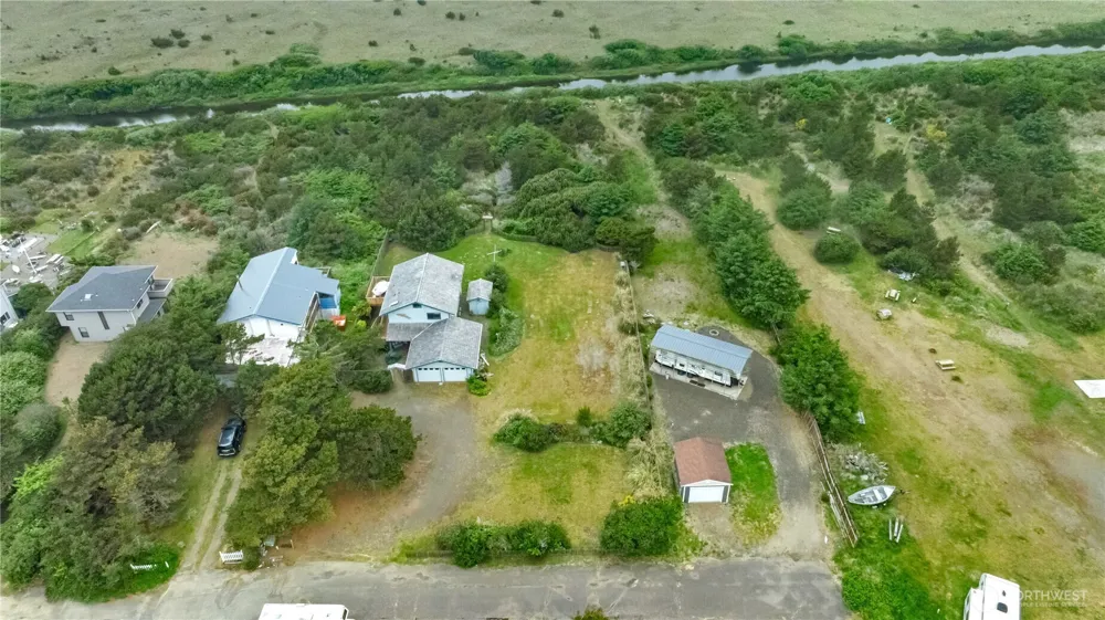 20 Haven Lane Copalis Beach, WA 98535