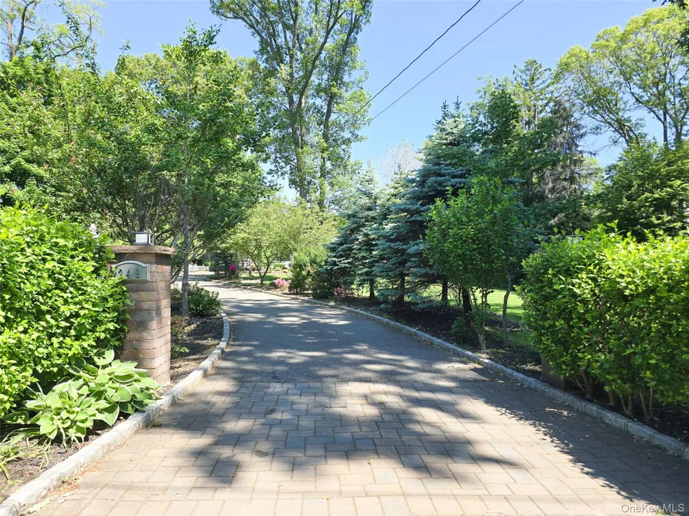 249 Cold Spring Road Syosset, NY 11791