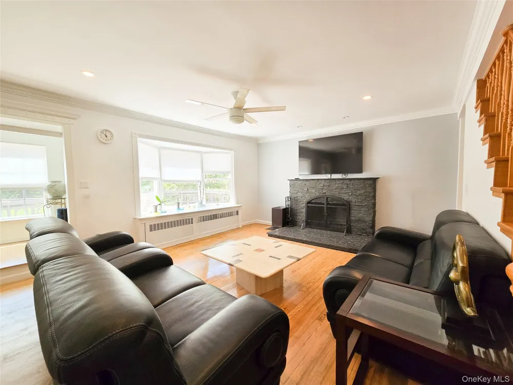 249 Cold Spring Road Syosset, NY 11791