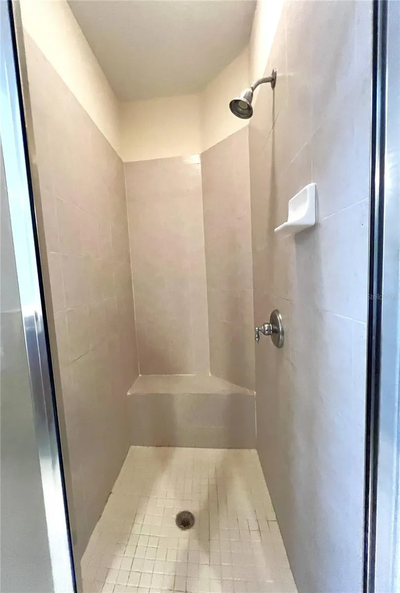 1762 NW 34TH STREET #2 Gainesville, FL 32605