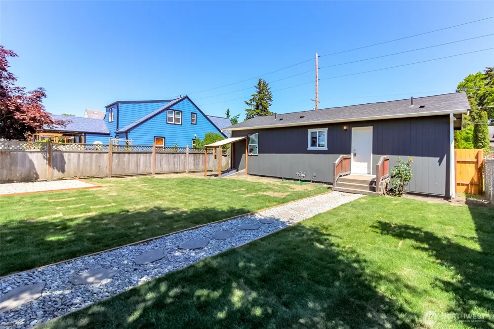 103 M STREET SE Auburn, WA 98002
