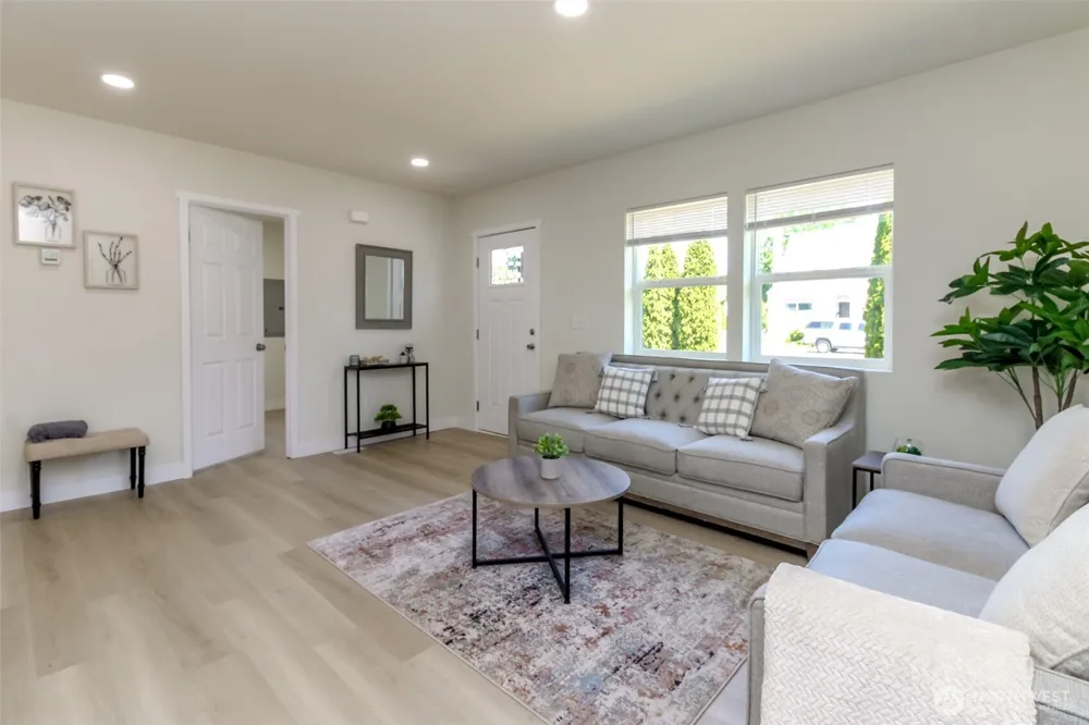 103 M STREET SE Auburn, WA 98002