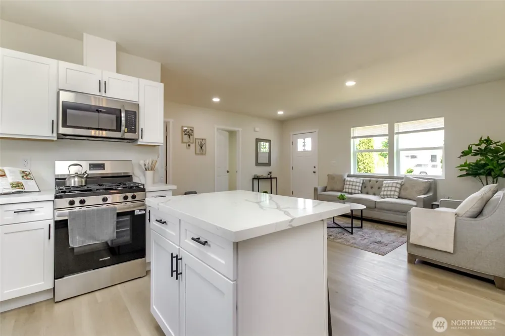 103 M STREET SE Auburn, WA 98002