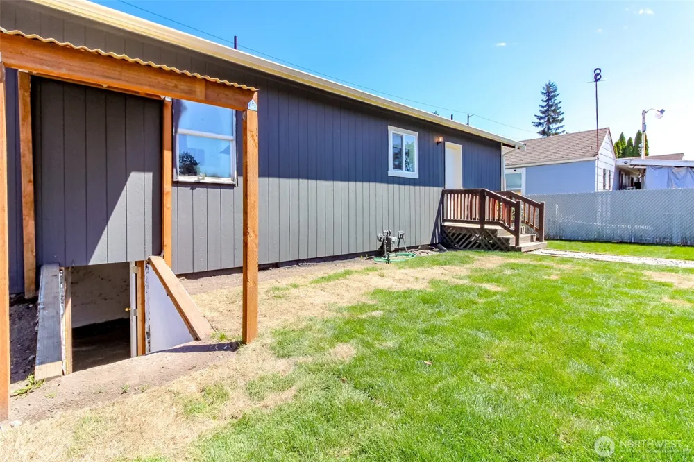 103 M STREET SE Auburn, WA 98002