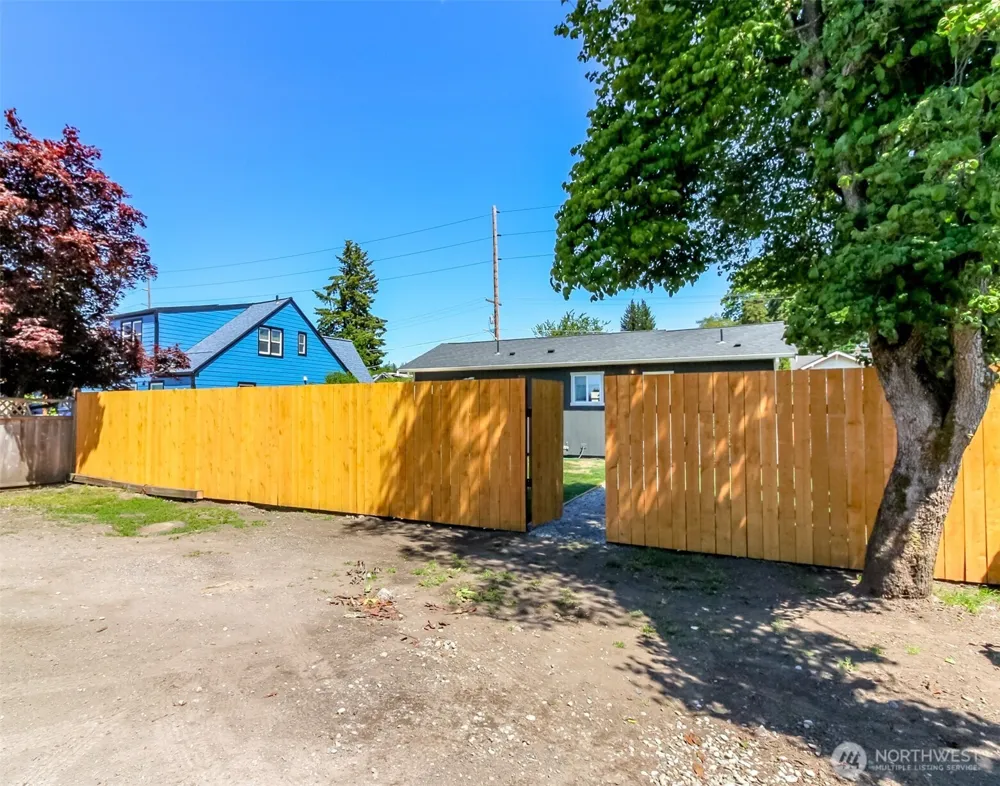 103 M STREET SE Auburn, WA 98002