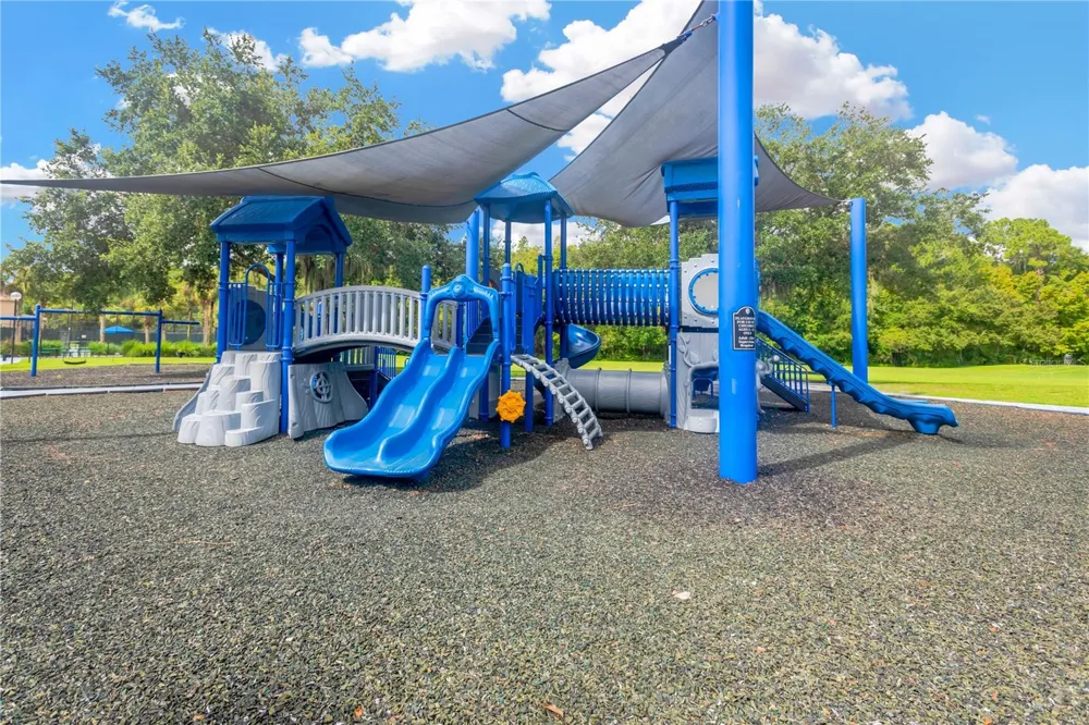 8307 MANOR CLUB CIRCLE #1 Tampa, FL 33647