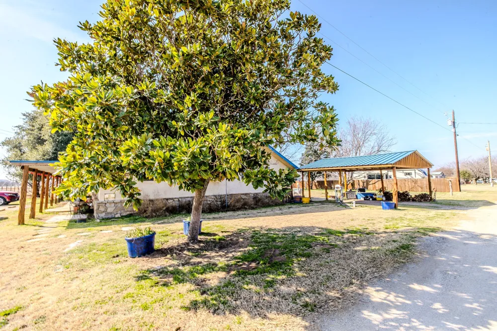 513 FM 2353 Possum Kingdom Lake, TX 76449