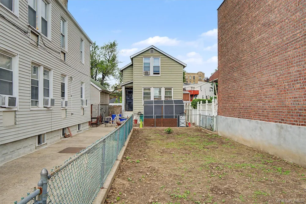 1608 Merry Avenue Bronx, NY 10461